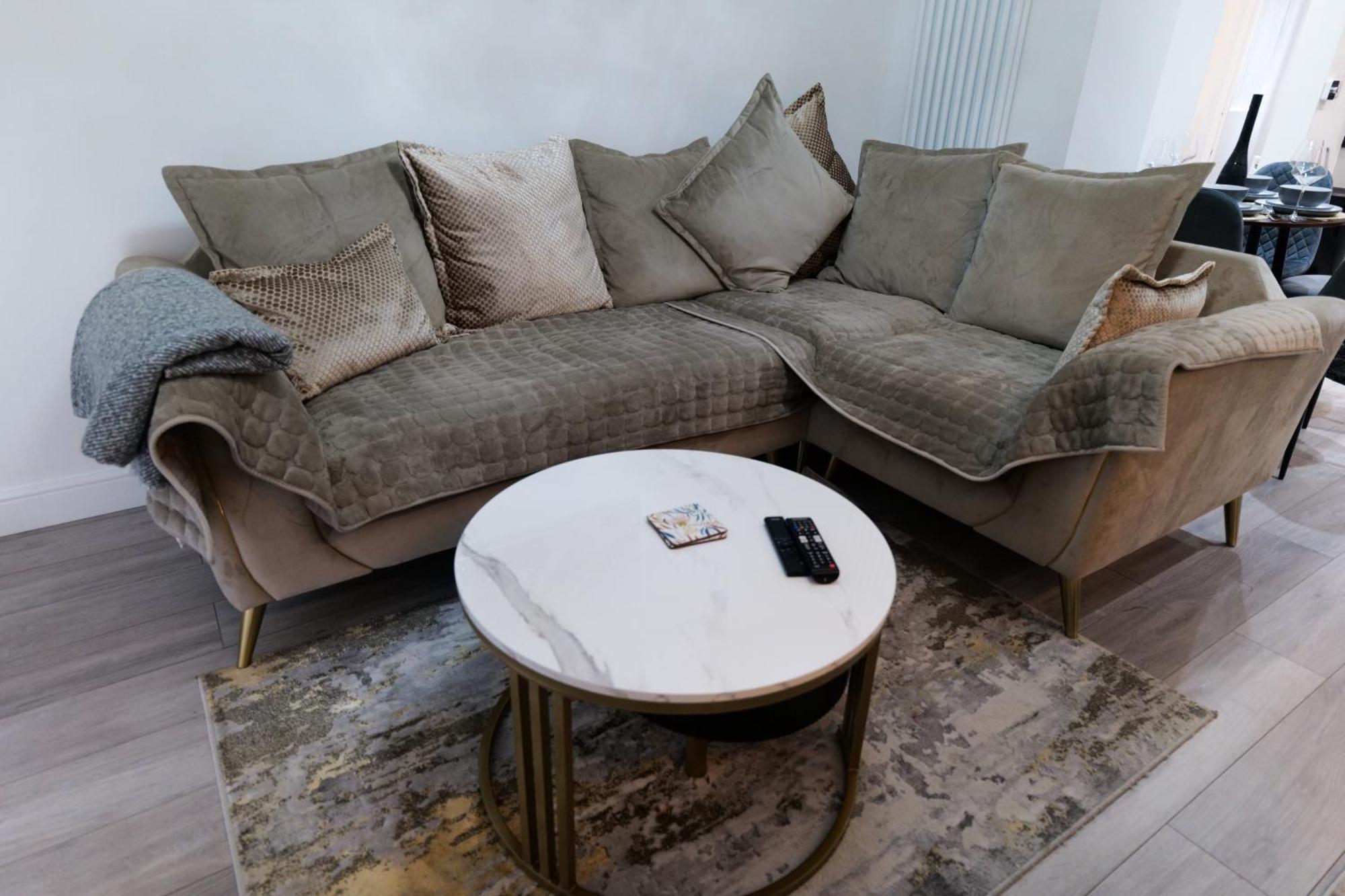 Downtown Cozy House In Манчестър Екстериор снимка